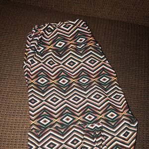 Lularoue OS leggings